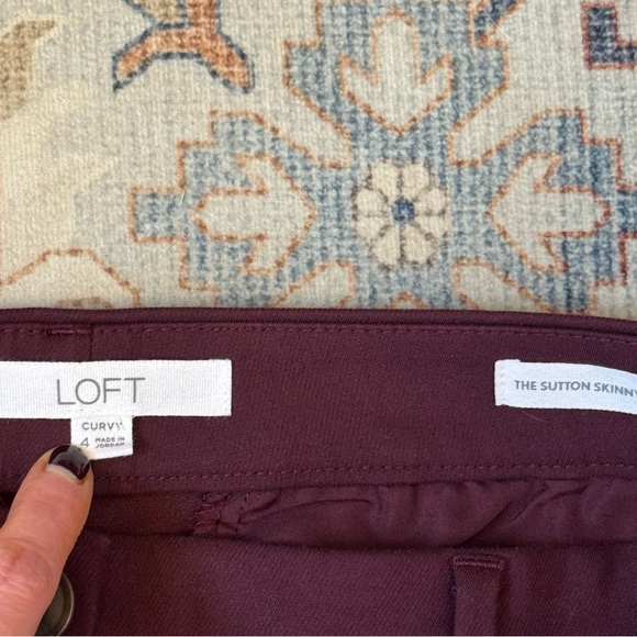LOFT Curvy Sutton Skinny Women's Burgundy Wine Dress Pants Size 4 - Picture 9 of 13